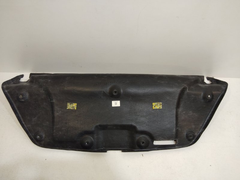 Обшивка крышки багажника