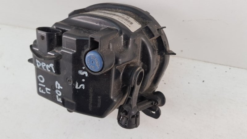 Фара противотуманная правая