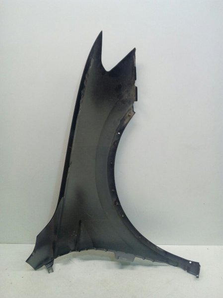 Крыло переднее левое