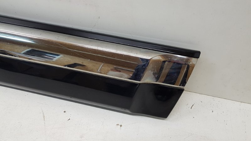 Молдинг задней правой двери