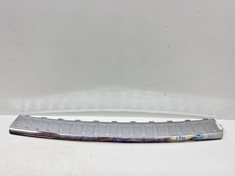 Молдинг заднего бампера