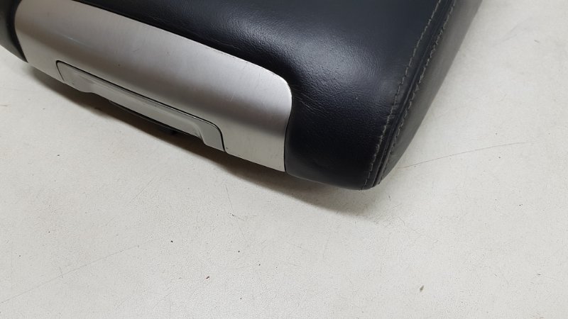 Подлокотник