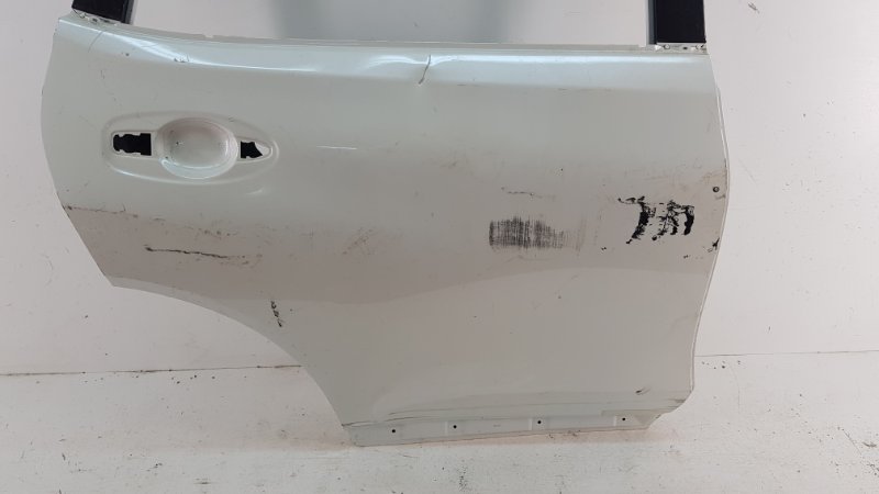 Дверь задняя левая