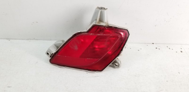 Фара противотуманная левая