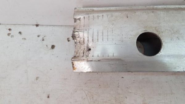 Усилитель заднего бампера