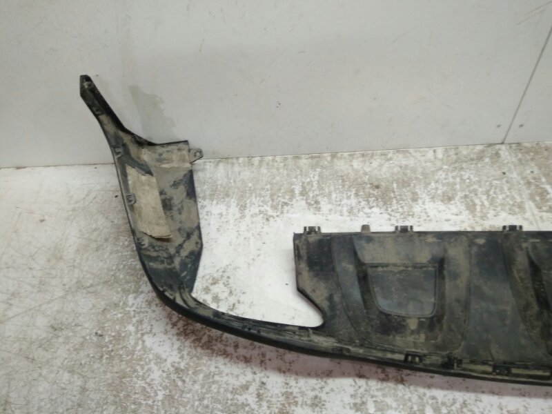 Спойлер заднего бампера