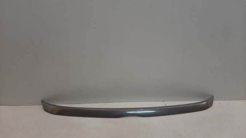 Молдинг капота