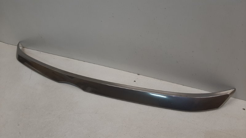 Молдинг капота