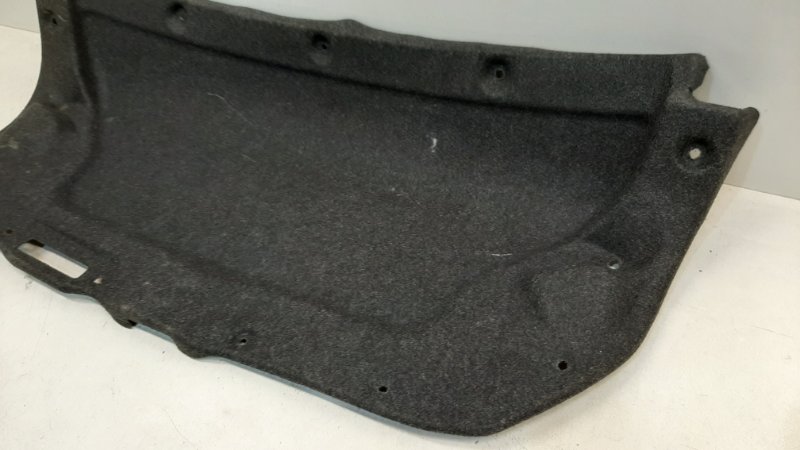 Обшивка крышки багажника