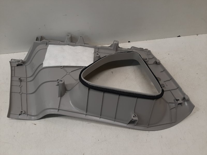 Обшивка багажника