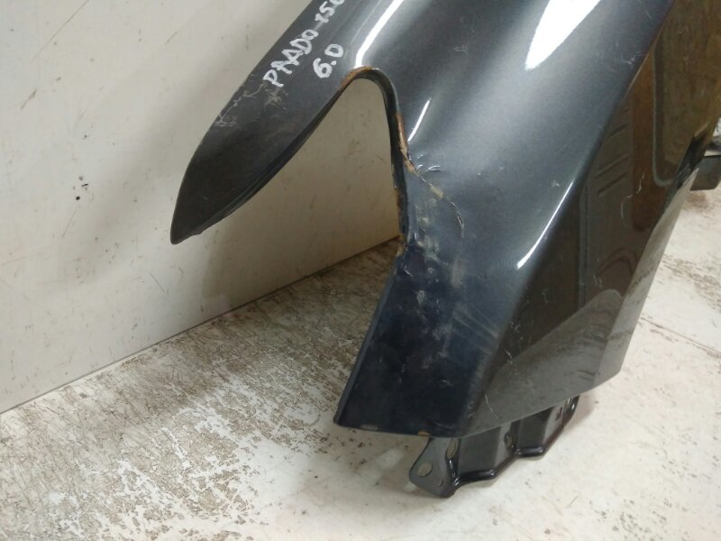 Крыло переднее левое