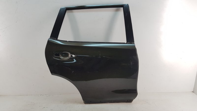 Дверь задняя правая