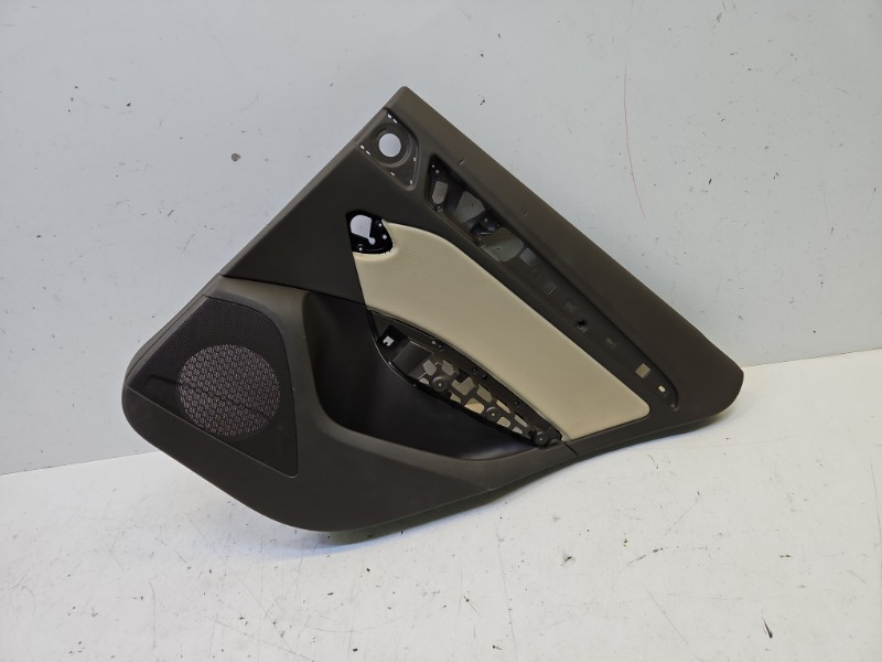 Обшивка двери