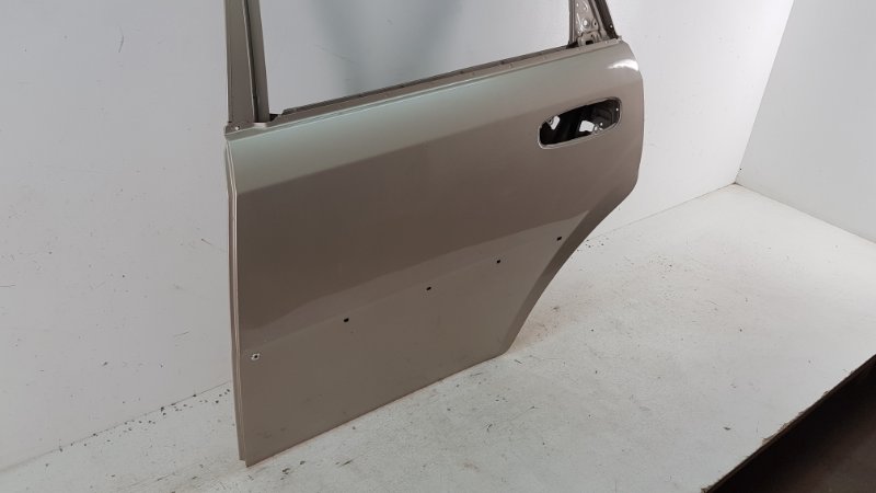 Дверь задняя левая