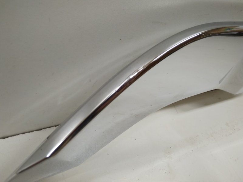 Молдинг заднего бампера