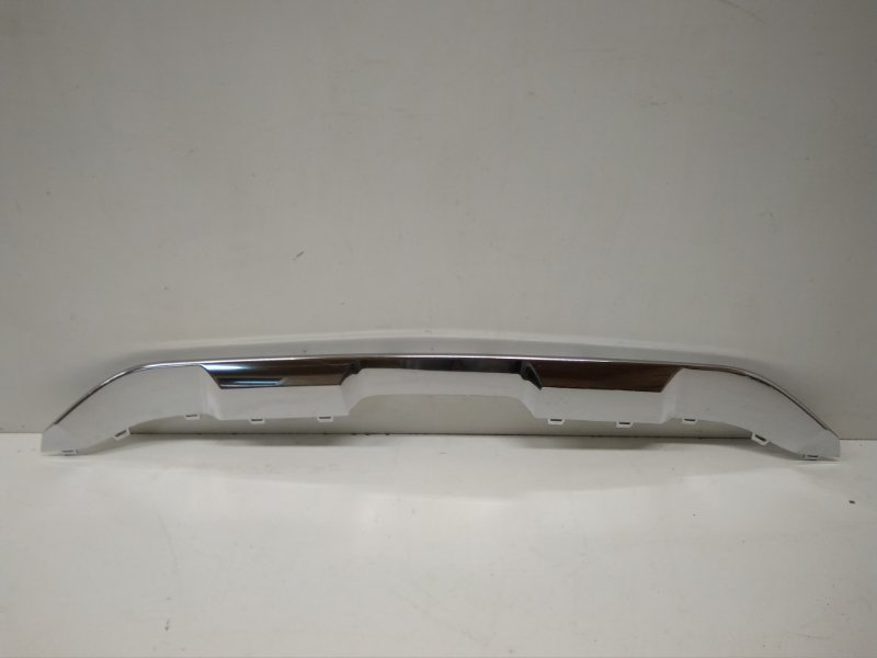 Молдинг заднего бампера