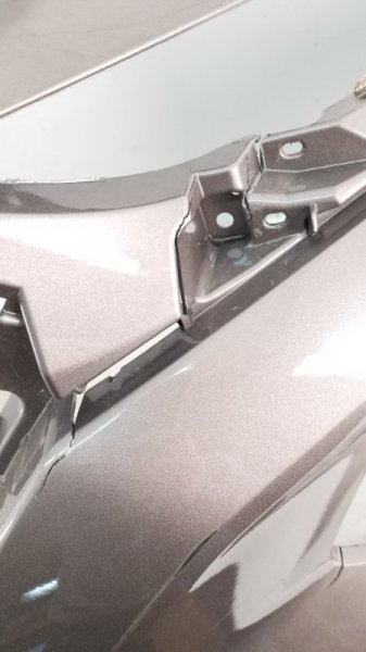 Бампер передний