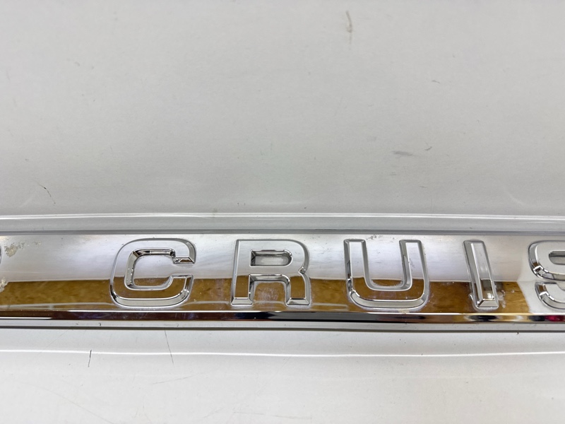 Накладка крышки багажника