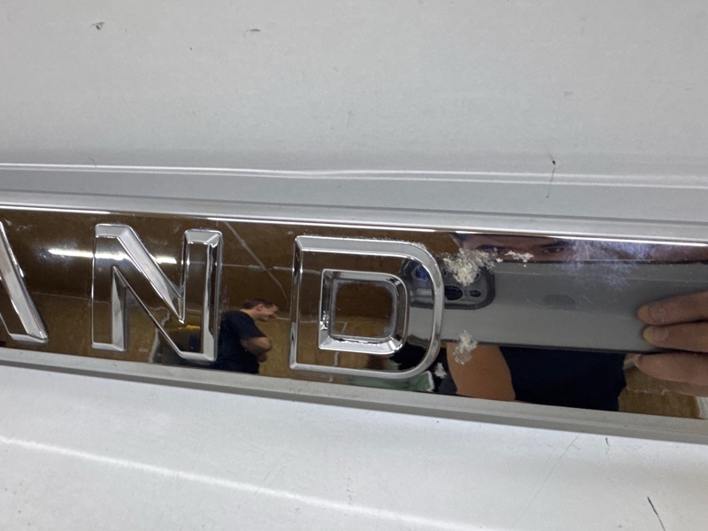 Накладка крышки багажника