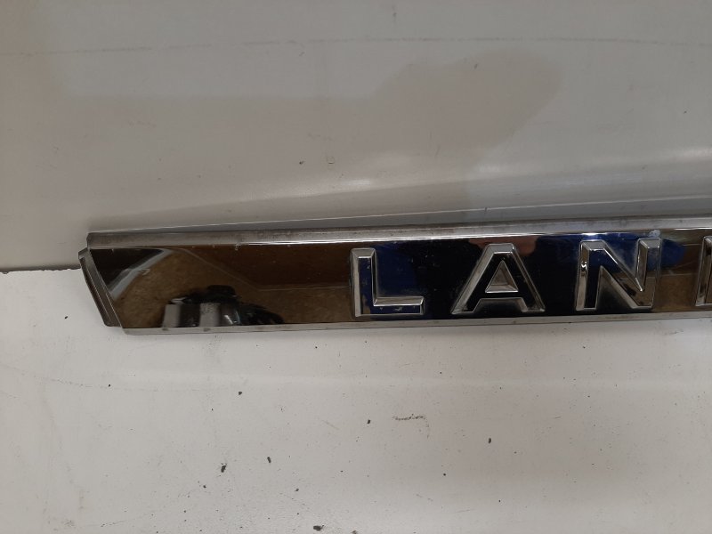 Накладка крышки багажника