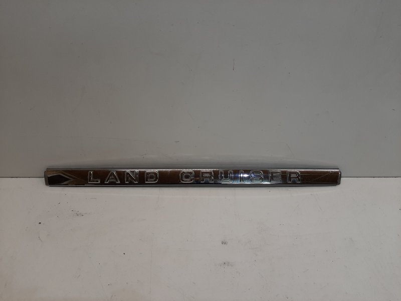 Накладка крышки багажника