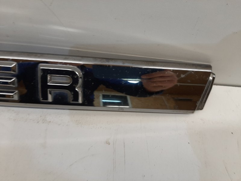 Накладка крышки багажника