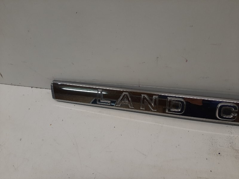 Накладка крышки багажника