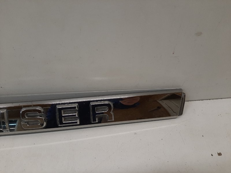 Накладка крышки багажника