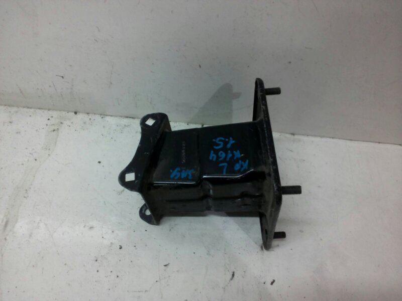 Кронштейн усилителя заднего бампера левый