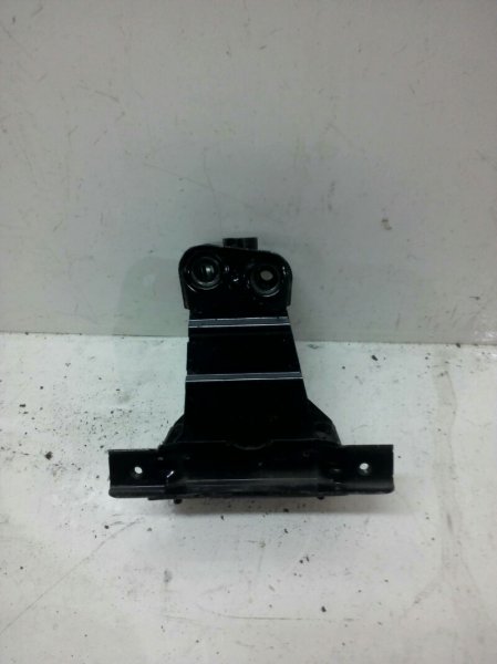 Кронштейн заднего бампера правый