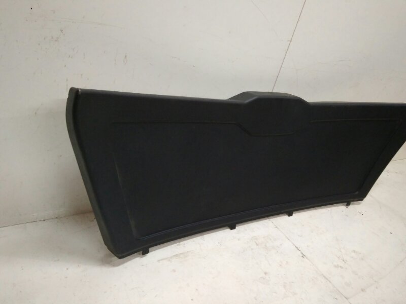 Обшивка багажника