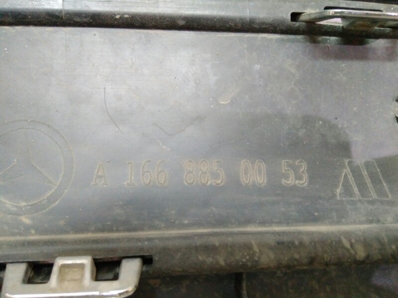 Молдинг заднего бампера