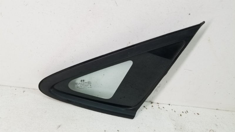 Стекло кузовное глухое правое