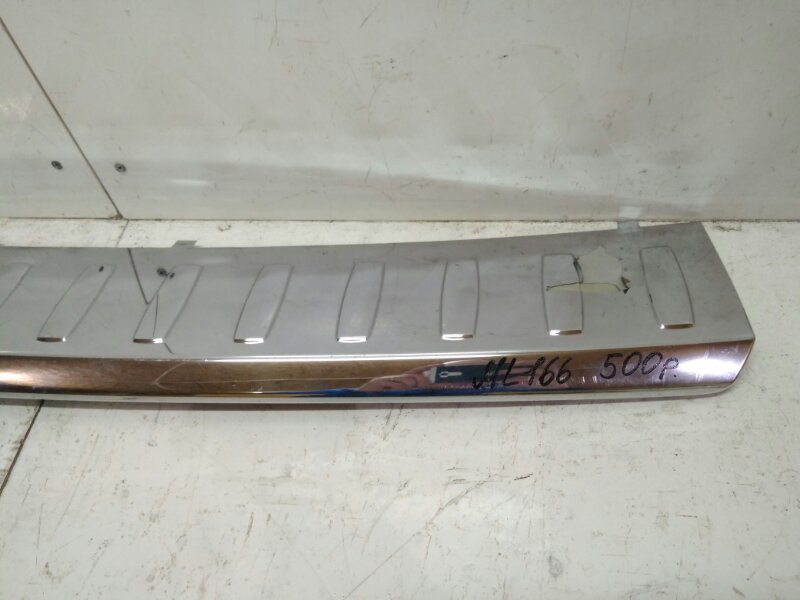 Молдинг заднего бампера