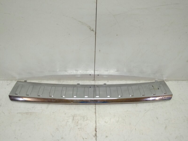 Молдинг заднего бампера