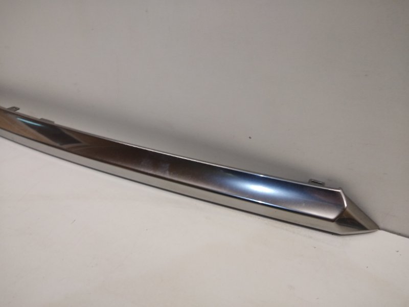 Накладка крышки багажника