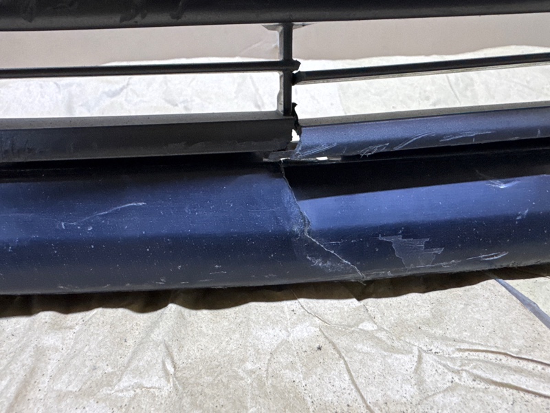 Бампер передний