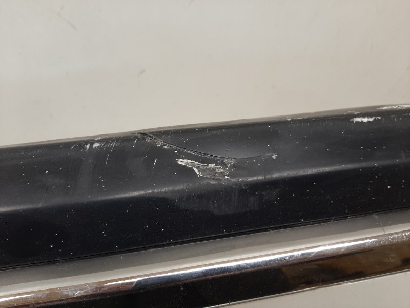 Спойлер переднего бампера