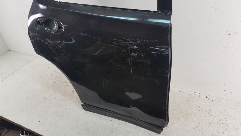 Дверь задняя правая