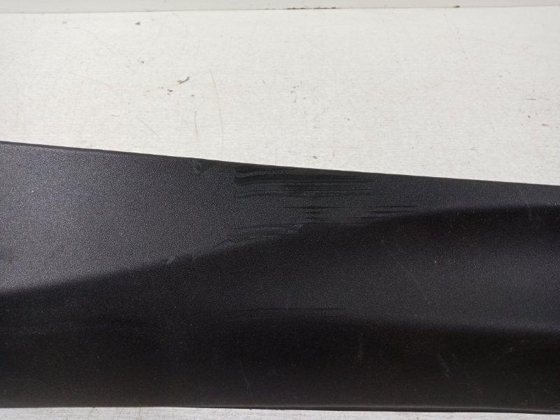 Накладка двери задней правой