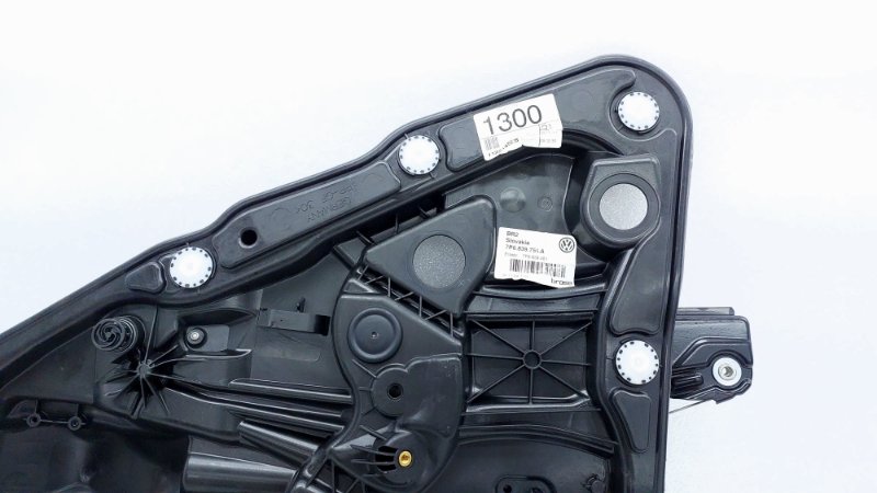 AP-0014983921 AP-0014983921