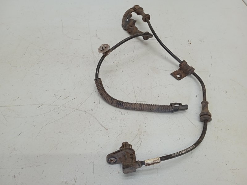 Датчик ABS передний