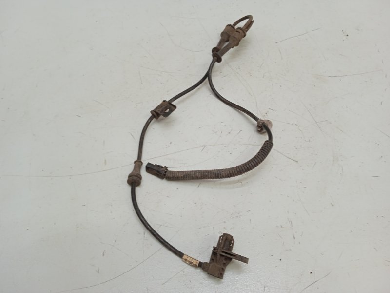 Датчик ABS передний