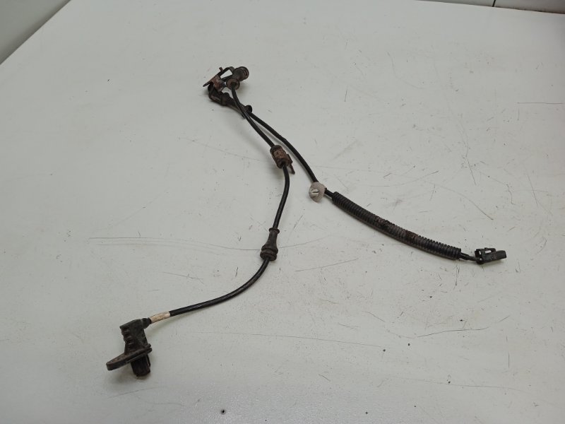 Датчик ABS передний