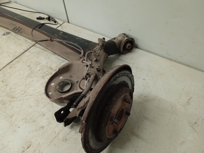 Балка задняя