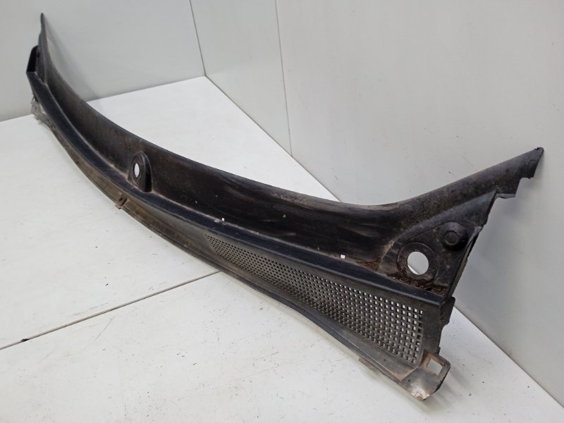 Решетка стеклоочистителей (Жабо)