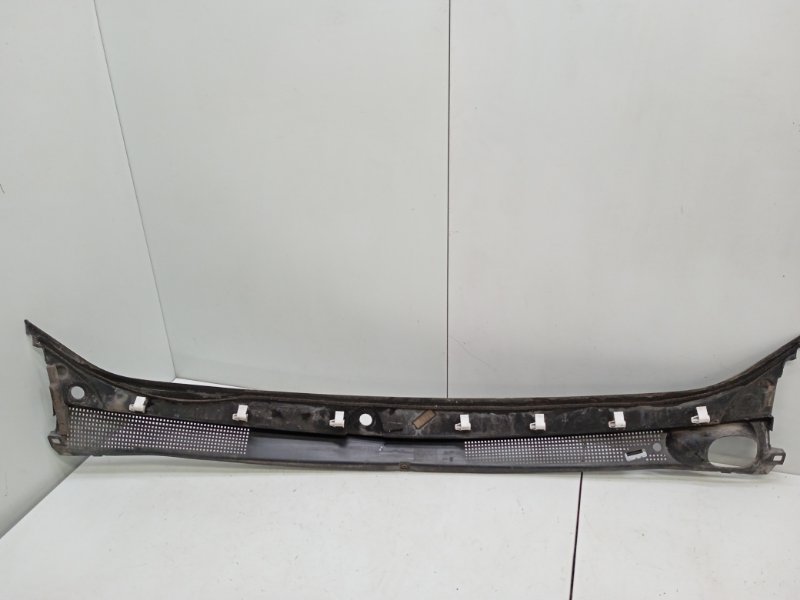 Решетка стеклоочистителей (Жабо)