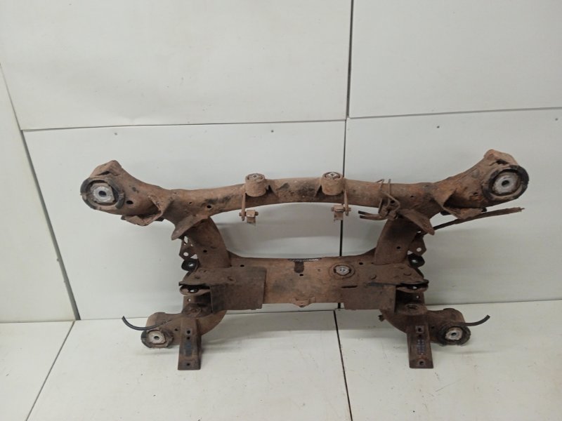 Балка задняя