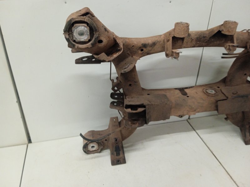 Балка задняя