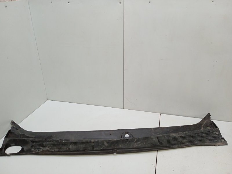 Решетка стеклоочистителей (Жабо)